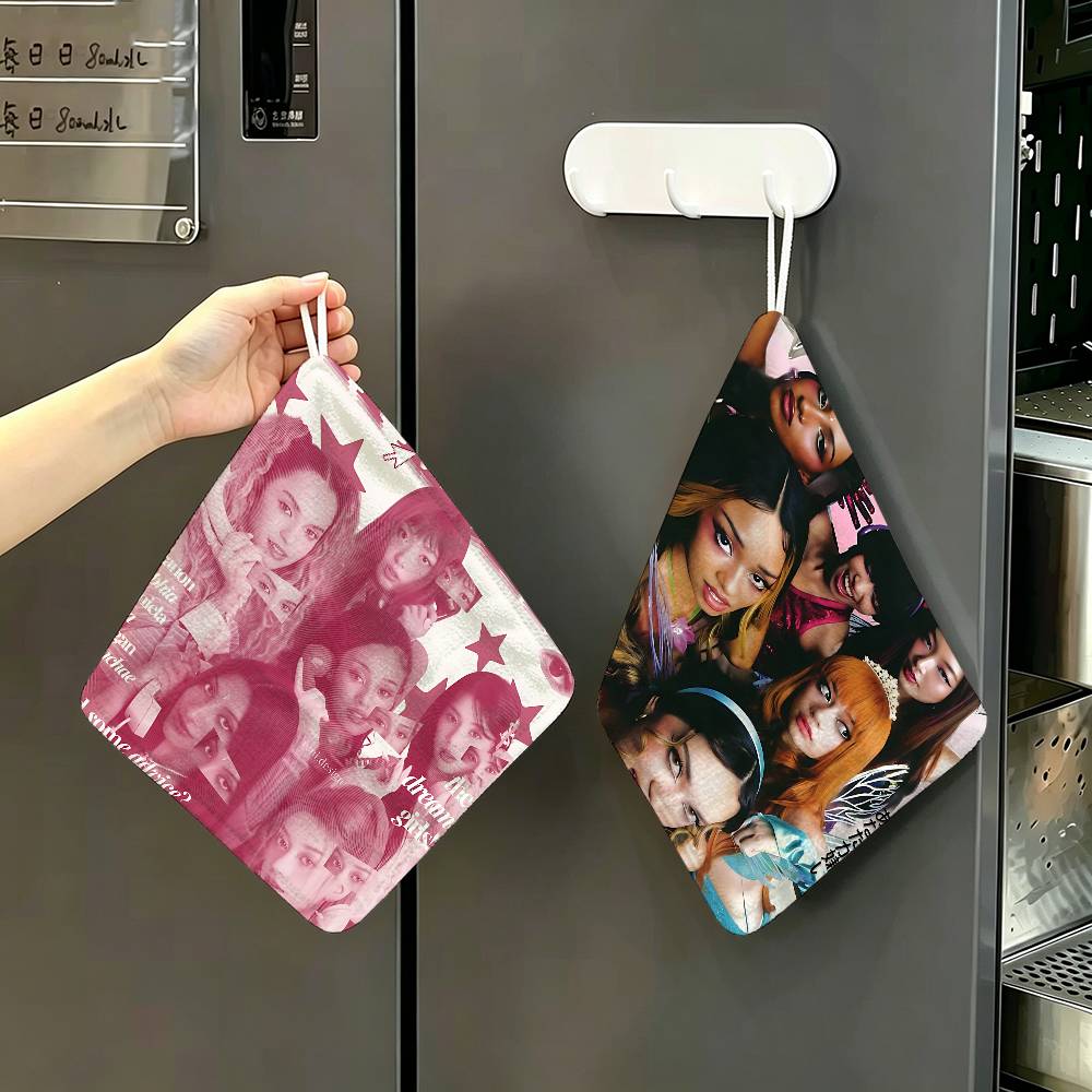 Global Pop Group K-Katseye Pol - Global Commercial Printing recensione e prezzo